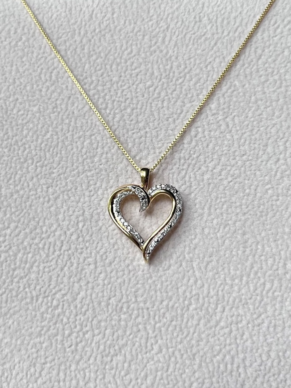 N031 | Genuine Diamond Open Heart Necklace